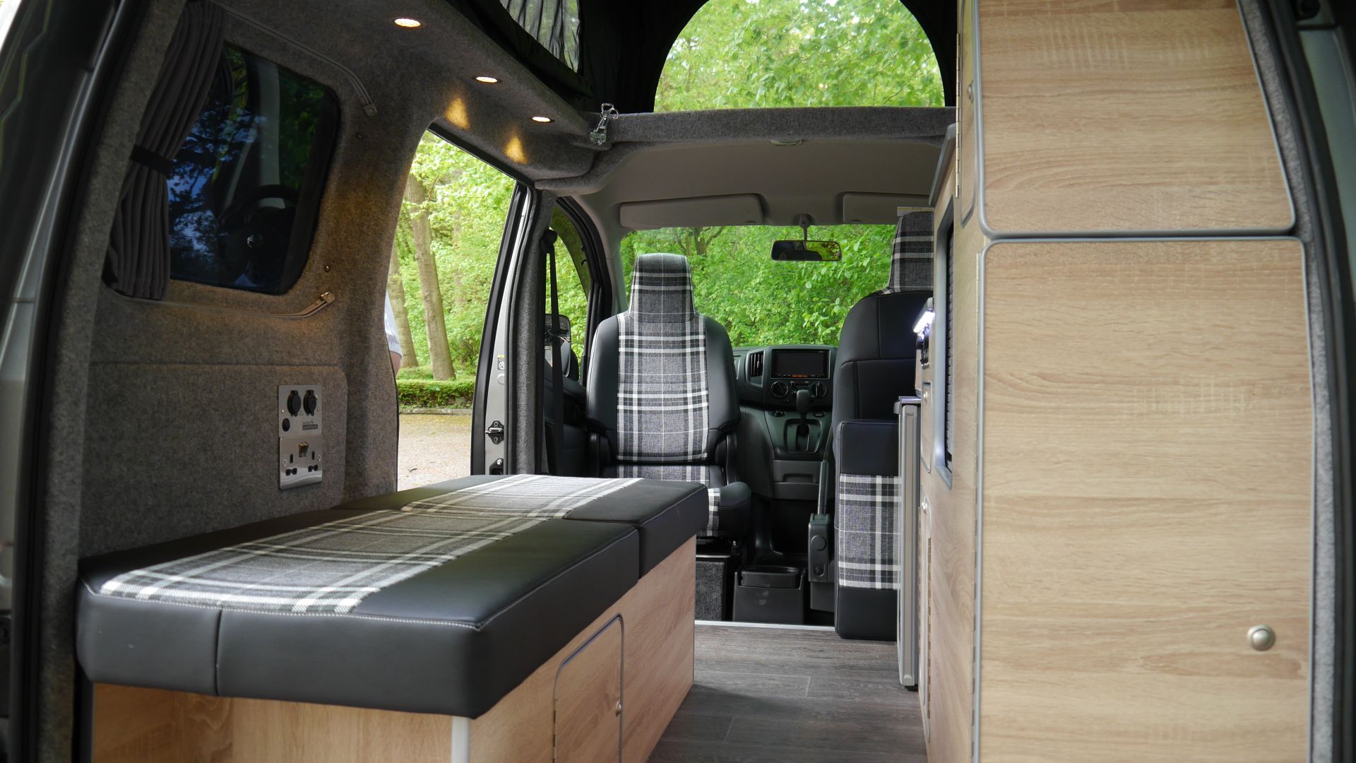 Nissan nv200 store conversion van