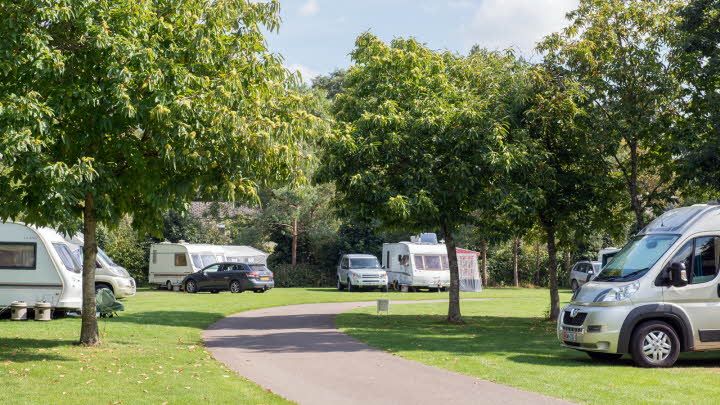 BurfordCaravanClubSite000.jpg