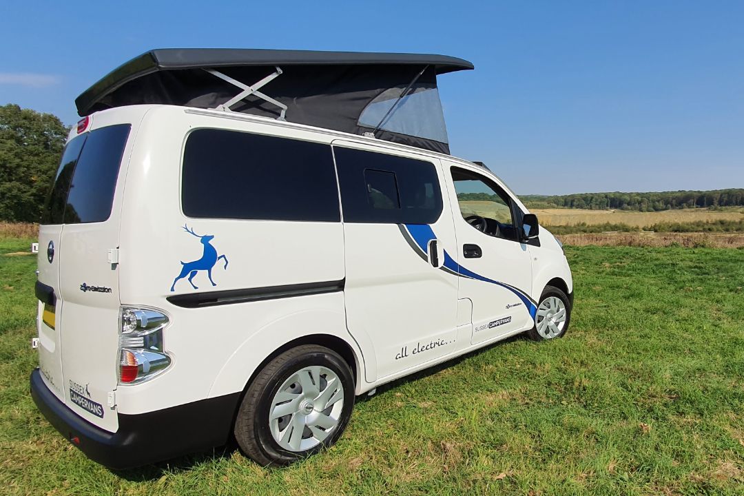 Nissan env200 on sale camper