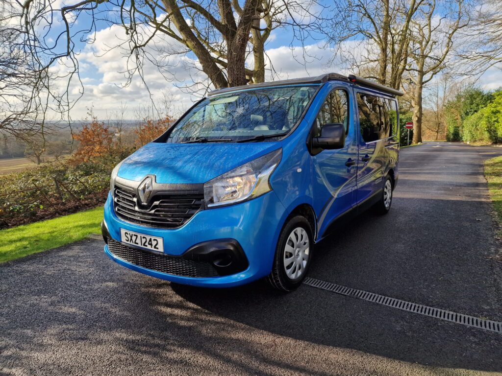 Blue Manhattan VX-e campervan with pop-top